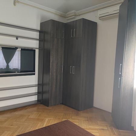 Christie'S Central Apartment Bucarest Exterior foto